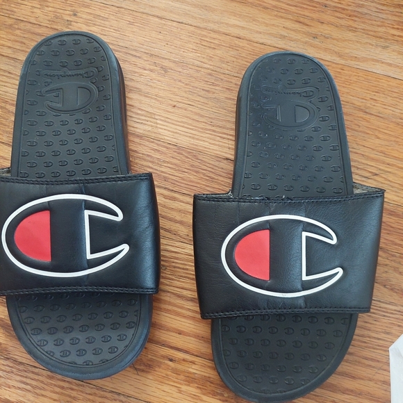 Champion Other - Champion Kids Black and Red Slide Sandals Youth 6 SLip-ons. (Bag D)